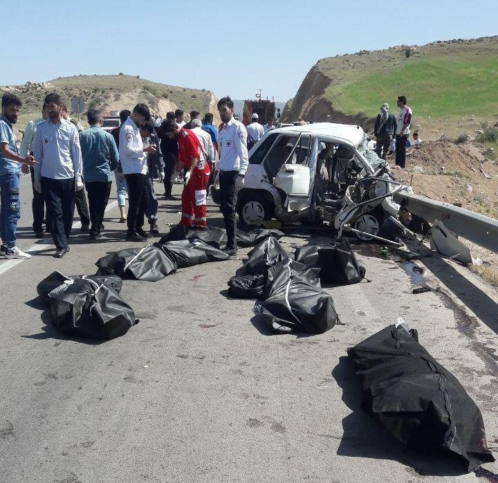 خودرو تصادف مرگبار جادهای در ایلام با ۸ کشته/ تجاوز به چپ خودروی سمند علت تصادف
