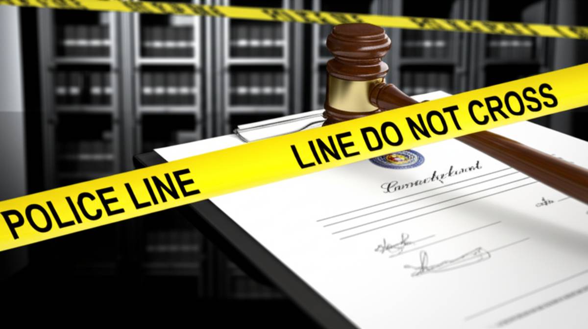 جرم مداخله در اموال توقیفی چیست؟ | قوانین و مجازات آن